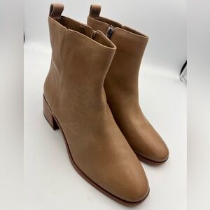 Vince Camuto Jerlindi Side Ankle Zip  Leather Booties Women’s Size 9M 40EU NEW